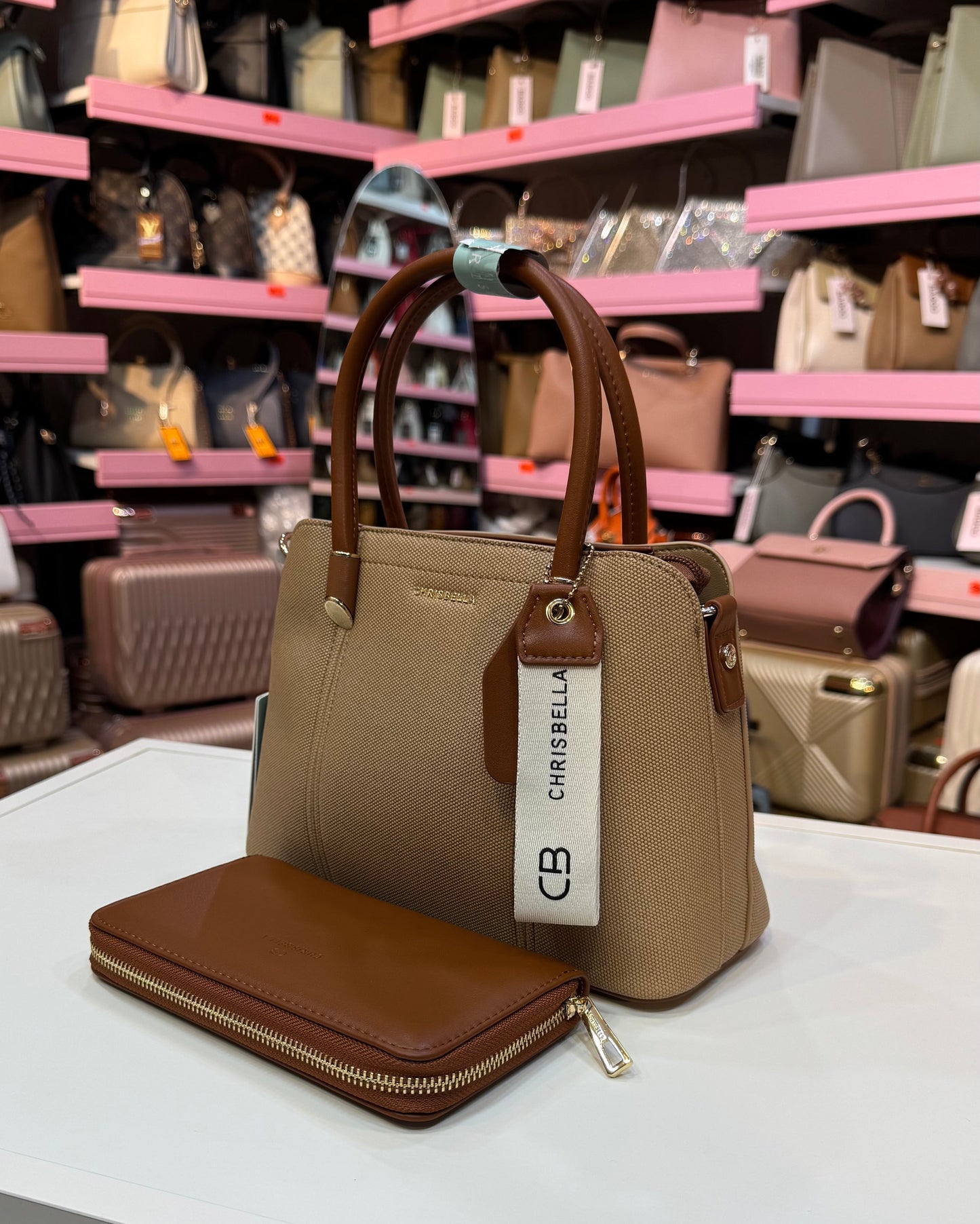 SAC CHRISBELLA .AVEC PORT MONNAIE